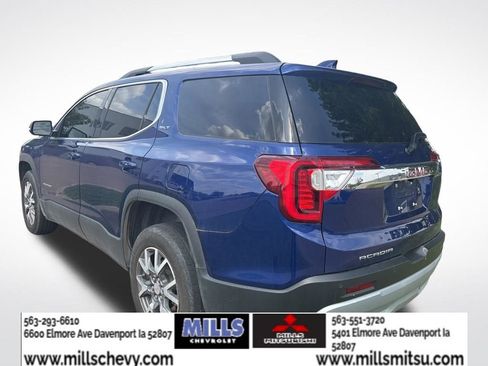 Used 2023 GMC Acadia SLT w/ Preferred Package FWD image 4