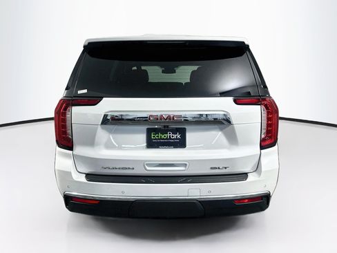 Used 2023 GMC Yukon SLT AWD/4WD image 7