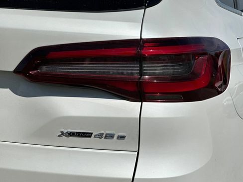 Used 2023 BMW X5 xDrive45e w/ Executive Package image 34
