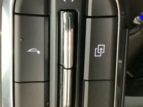 New 2026 GMC Canyon Elevation w/ Convenience Package image 18