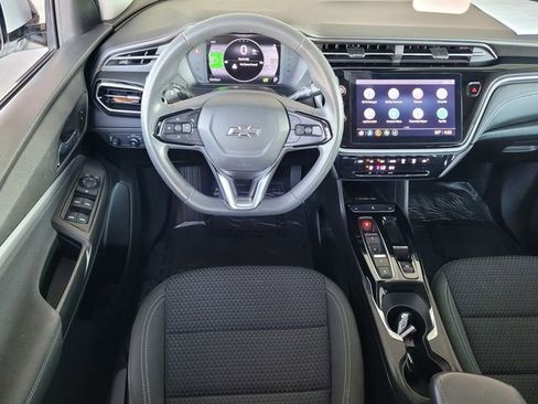 Used 2022 Chevrolet Bolt EUV LT image 16