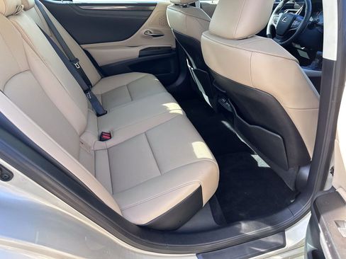 Used 2020 Lexus ES 350 w/ Accessory Package 2 image 33