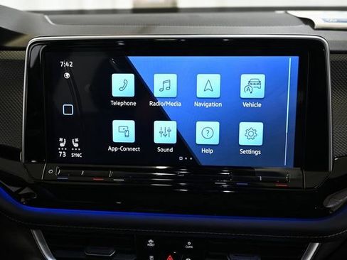 New 2026 Volkswagen Atlas Cross Sport SEL Premium R-Line AWD/4WD image 5