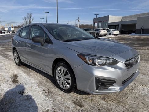 Used 2017 Subaru Impreza 2.0i image 7