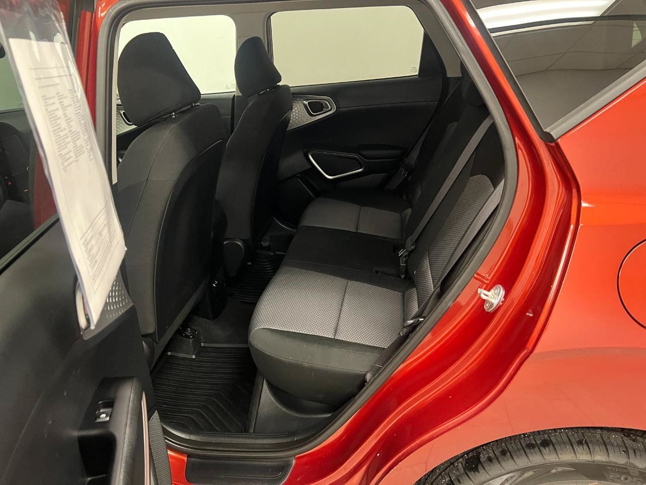 Used 2023 Kia Soul S FWD image 24