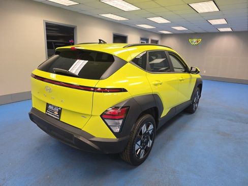 Used 2024 Hyundai Kona SEL AWD/4WD image 3