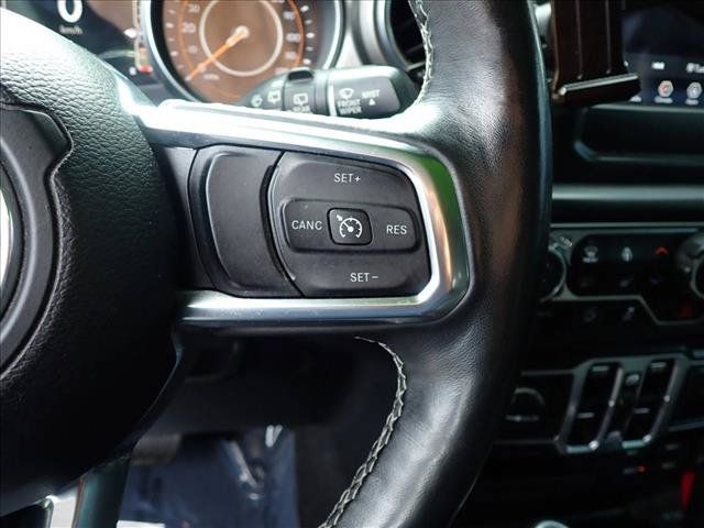 Used 2018 Jeep Wrangler Unlimited Sahara w/ Cold Weather Group AWD/4WD image 14