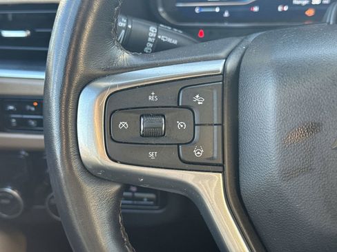 Used 2024 Chevrolet Suburban Premier w/ Advanced Technology Package image 19