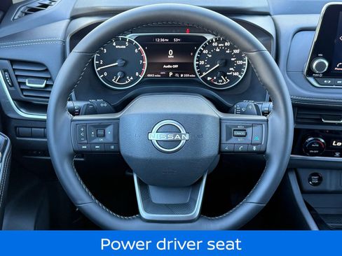 Certified 2025 Nissan Rogue SV image 24