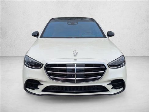 Certified 2021 Mercedes-Benz S 580 4MATIC Sedan w/ AMG Line image 2
