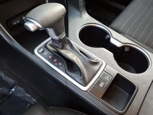 Used 2018 Kia Sportage LX image 13