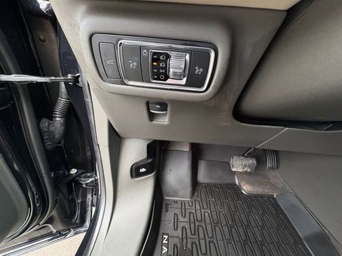 Certified 2025 Lincoln Nautilus Premier w/ Equipment Group 102A image 20