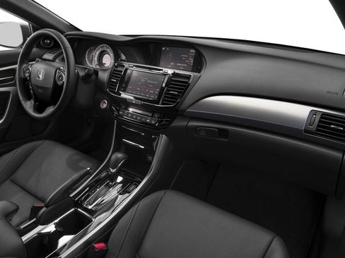 Used 2017 Honda Accord EX-L image 19