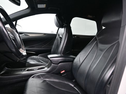 Used 2017 Lincoln MKC Select w/ Select Plus Package image 14