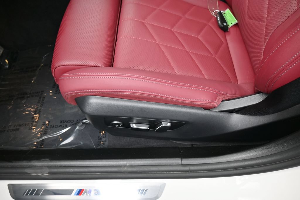 Used 2027 BMW 530i RWD image 18