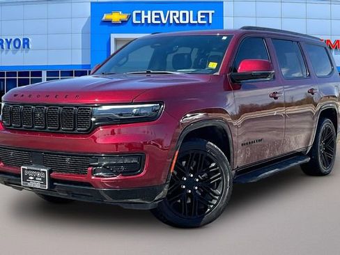 Used 2022 Jeep Wagoneer Series III image 3