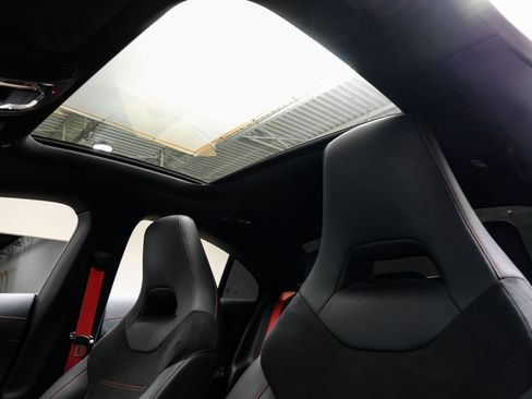 Used 2024 Mercedes-Benz CLA 35 AMG 4MATIC image 5