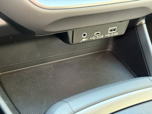 Certified 2025 Subaru Crosstrek 2.0i Premium image 17