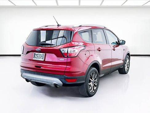 Used 2017 Ford Escape Titanium FWD image 4