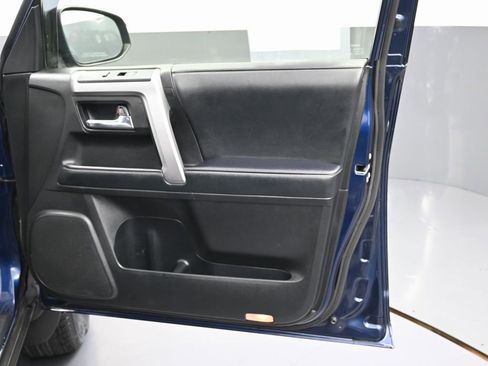 Used 2021 Toyota 4Runner SR5 Premium w/ Moonroof Package image 39