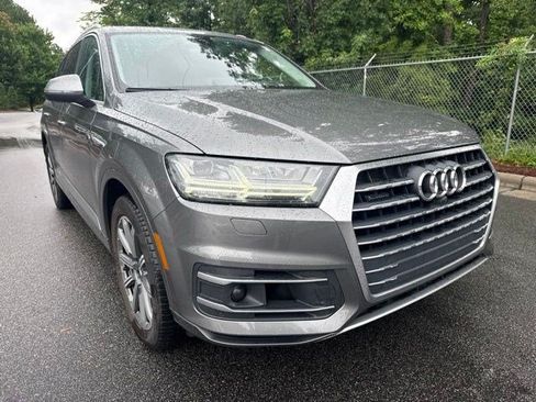 Used 2018 Audi Q7 3.0T Prestige w/ Prestige Package AWD/4WD image 11
