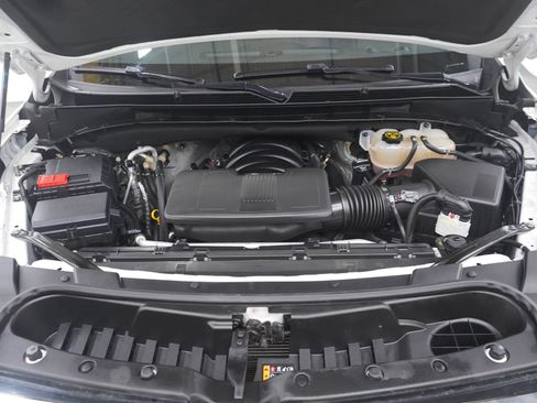 Used 2023 GMC Yukon SLT image 36