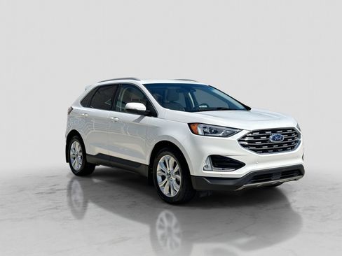 Used 2020 Ford Edge Titanium AWD/4WD image 10