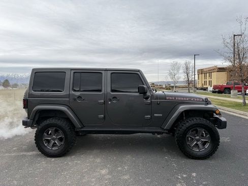 Used 2017 Jeep Wrangler Unlimited Rubicon image 5