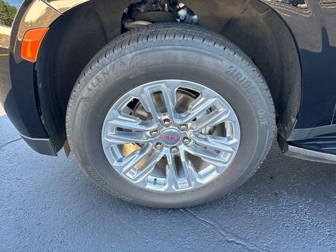 Used 2023 GMC Yukon XL SLT image 27