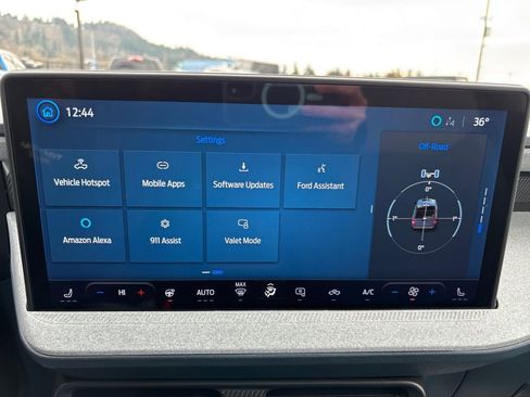 Used 2025 Ford Maverick XLT w/ XLT Luxury Package image 36