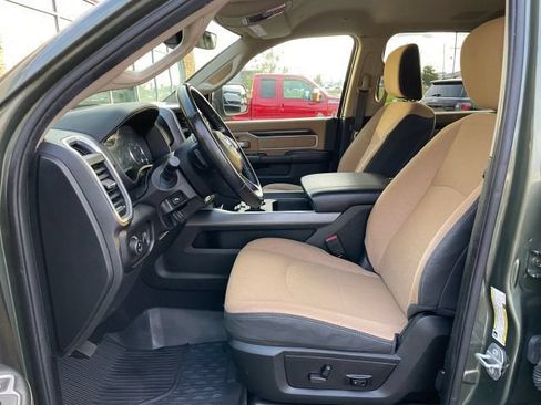 Used 2022 RAM 2500 Big Horn w/ Level B Equipment Group AWD/4WD image 23