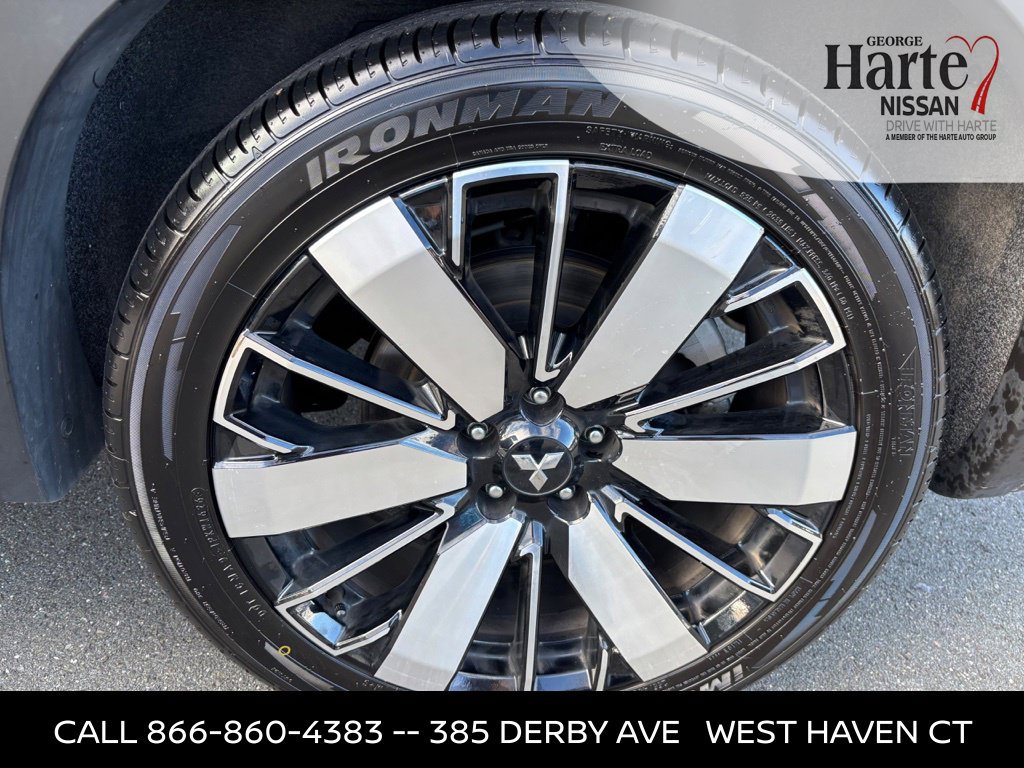 Used 2025 Mitsubishi Outlander SE AWD/4WD image 37