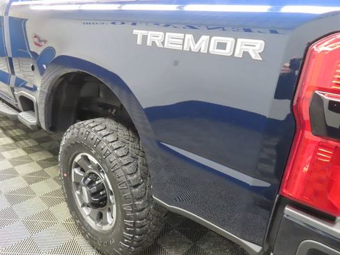 Used 2024 Ford F250 XLT w/ Black Appearance Package image 38