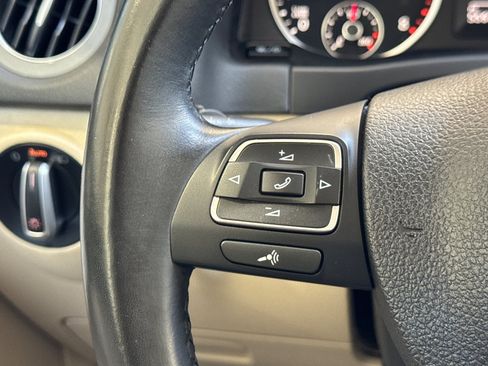 Used 2017 Volkswagen Tiguan S FWD image 27