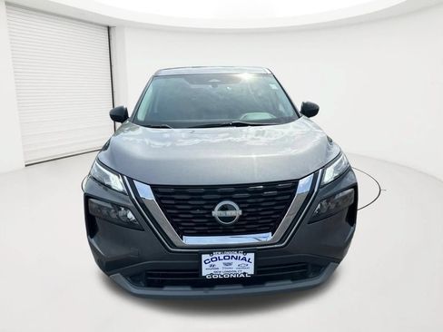 Used 2023 Nissan Rogue S AWD/4WD image 2