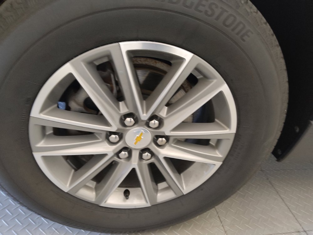 Used 2023 Chevrolet Traverse LT FWD image 31