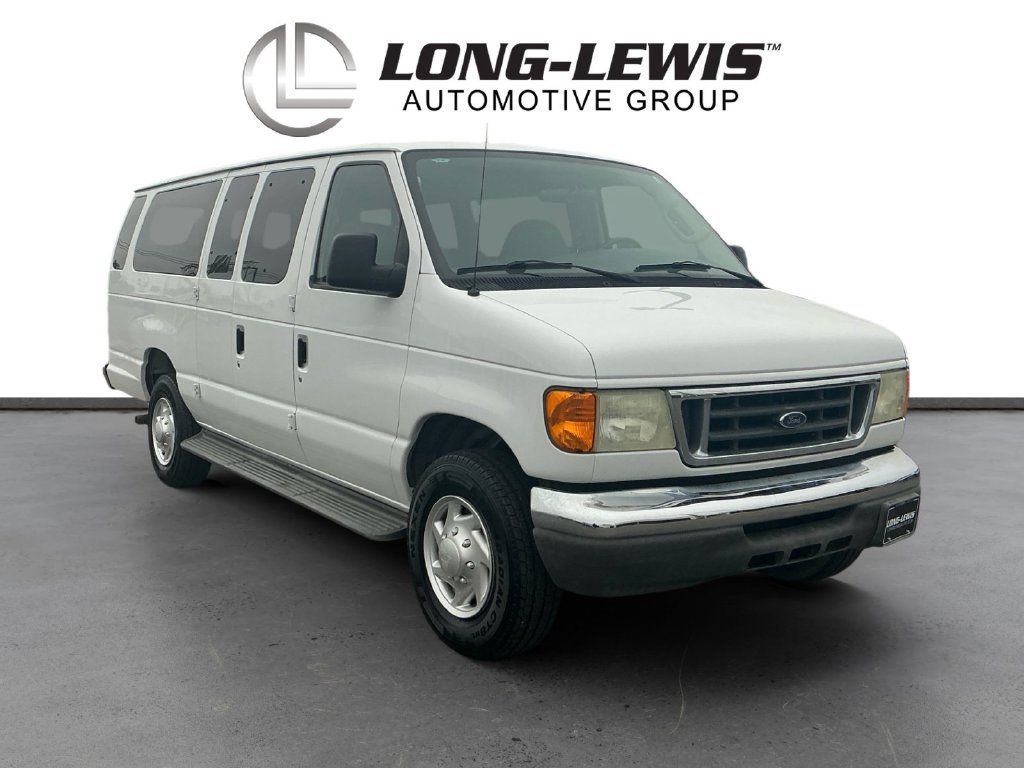 Used 2006 Ford E-350 and Econoline 350 Extended Wagon Super Duty RWD image 10