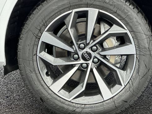 Certified 2025 Audi Q5 2.0T Premium image 23