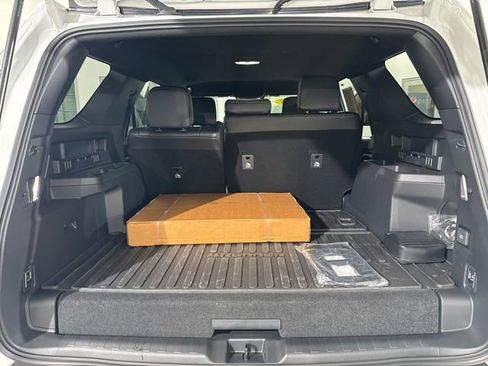 Used 2025 Toyota 4Runner TRD Off-Road AWD/4WD image 11