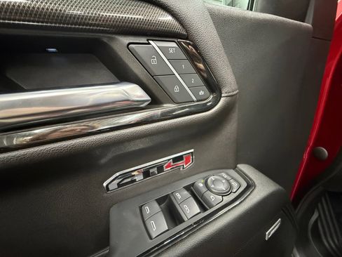 Used 2023 GMC Sierra 1500 AT4 w/ Technology Package AWD/4WD image 28