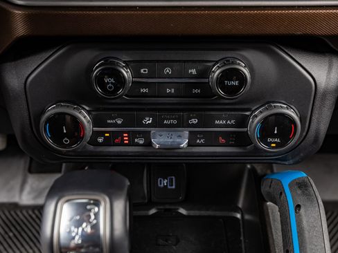 Used 2022 Ford Bronco Outer Banks w/ Sasquatch Package image 26