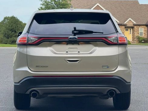 Used 2018 Ford Edge SEL AWD/4WD image 7