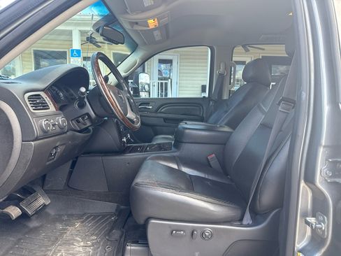 Used 2014 GMC Sierra 2500 Denali w/ Suspension Package, Off-Road image 26