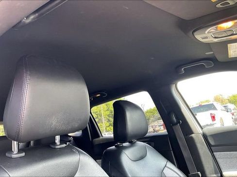 Used 2024 Jeep Compass Latitude AWD/4WD image 26