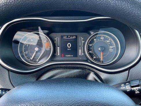 Used 2019 Jeep Cherokee Latitude w/ Popular Appearance Group AWD/4WD image 13