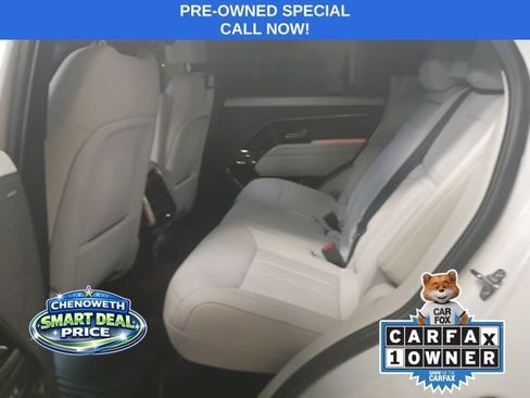 Used 2025 Land Rover Range Rover Sport image 8