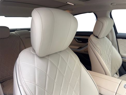 Used 2022 Mercedes-Benz S 580 4MATIC Sedan image 44