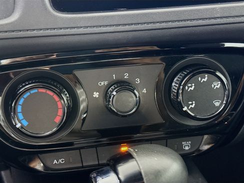 Used 2019 Honda HR-V Sport image 17