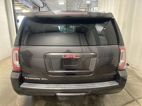 Used 2015 GMC Yukon XL SLT w/ Open Road Package image 5