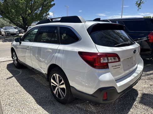 Used 2019 Subaru Outback 2.5i Limited AWD/4WD image 5
